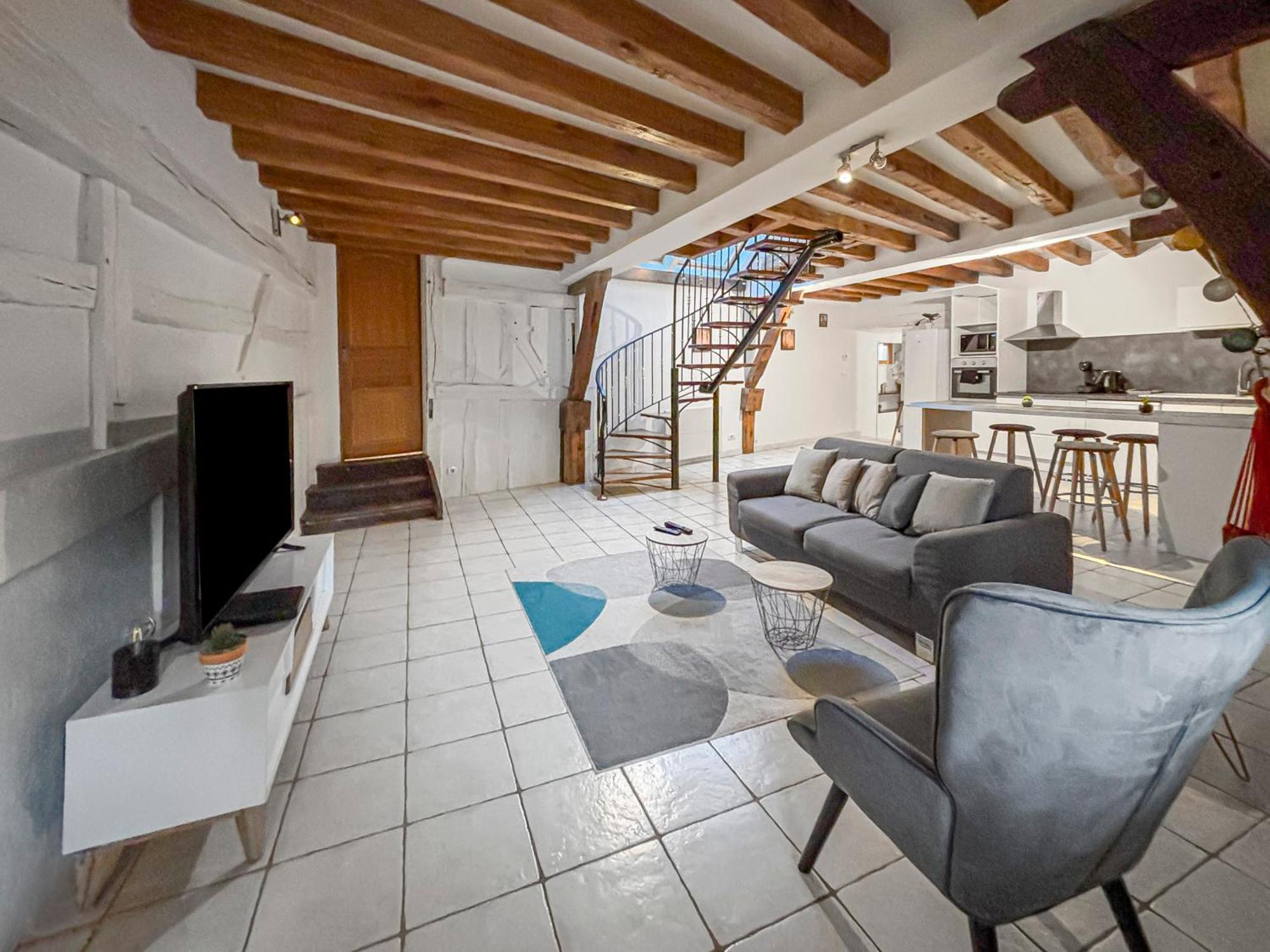 Spacieux & Lumineux Avec Smart Tv Et Wi-Fi Rapide Troyes Exterior photo