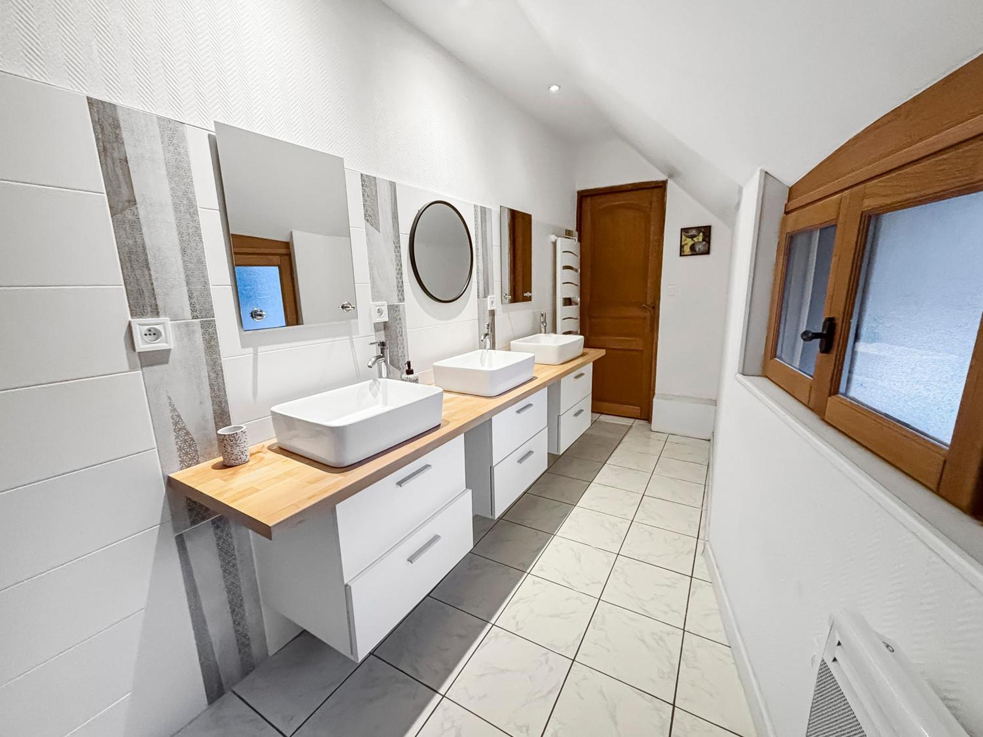 Spacieux & Lumineux Avec Smart Tv Et Wi-Fi Rapide Troyes Exterior photo